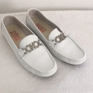 Ferragano white driving mocks